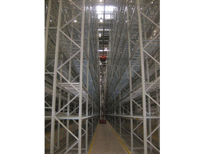 窄巷路货架案例