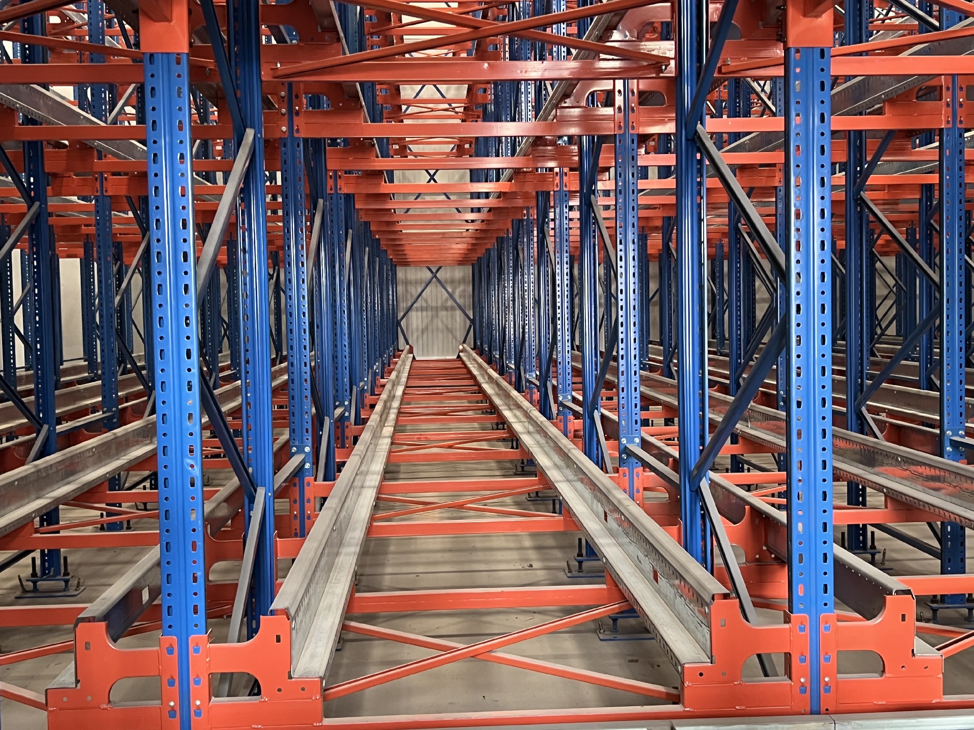 穿梭式货架 suncitygroup太阳集团货架